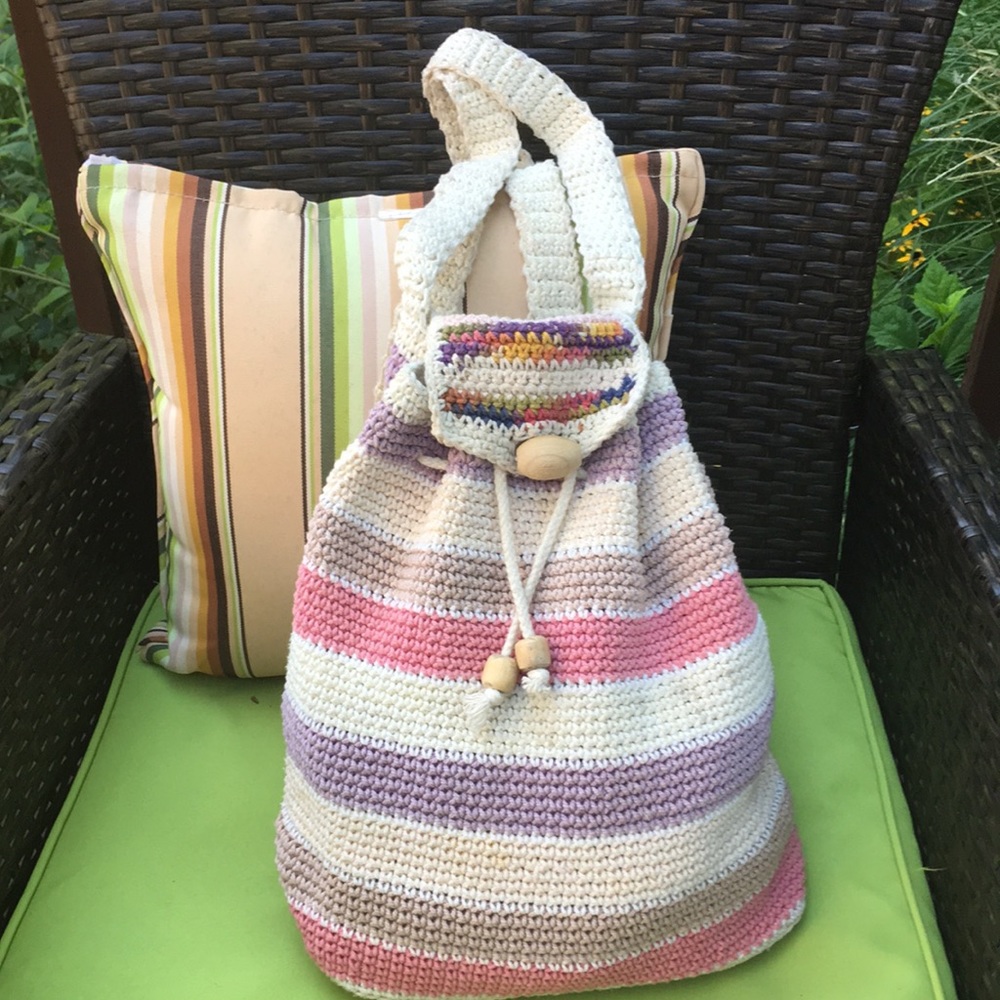 Hand knitted backpack 🎒😻😻 - Picture 2 of 4